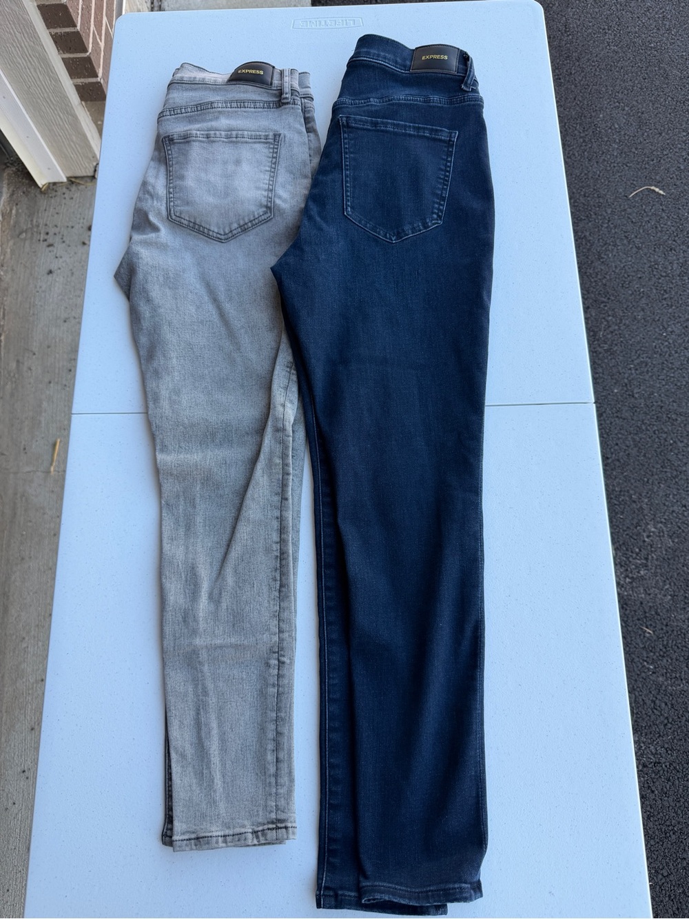 Express Women’s Skinny Jeans in Gray and Dark Blue 8R
